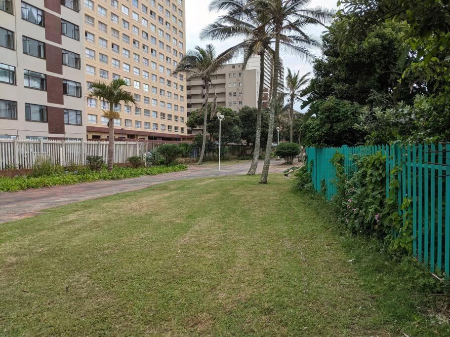 Capri24 - Modern Apartment Overlooking The Sea Amanzimtoti Kültér fotó