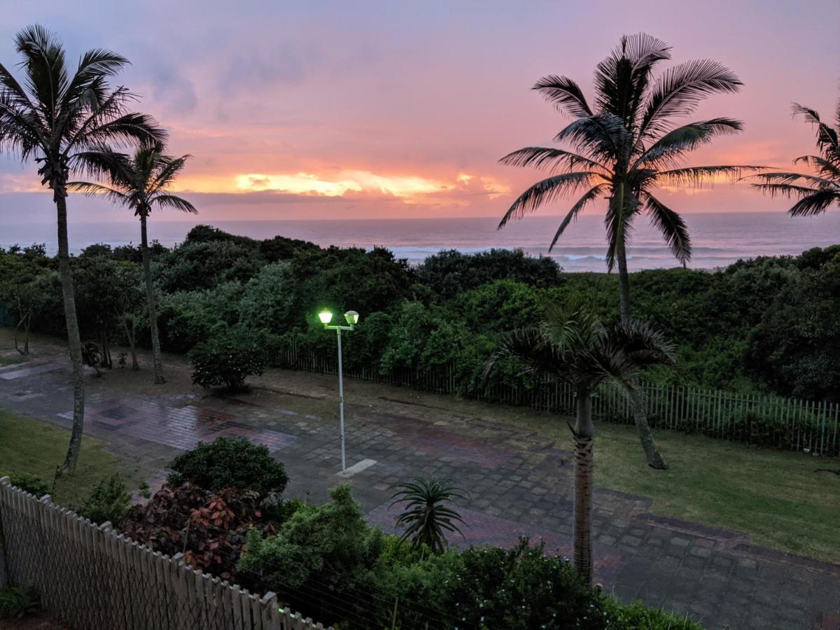 Capri24 - Modern Apartment Overlooking The Sea Amanzimtoti Kültér fotó